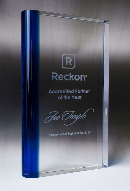 Blocco curvo cristallo-verticale a bordo unico