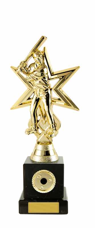 Figura di baseball maschile su colonna