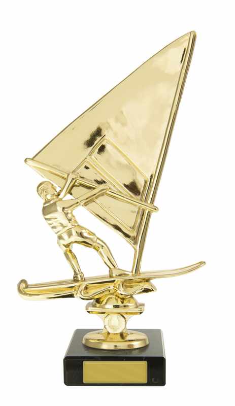 Windsurfer sulla base