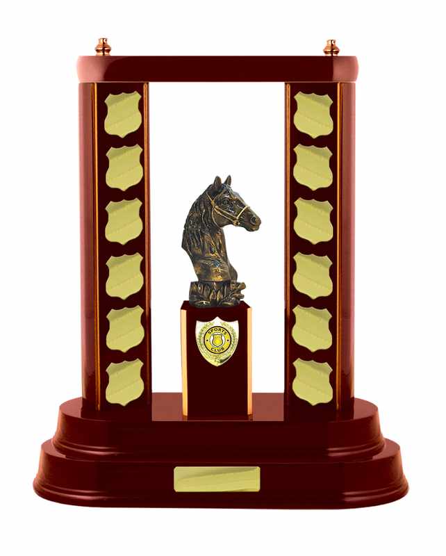 Cavalli ad accumulo di legname