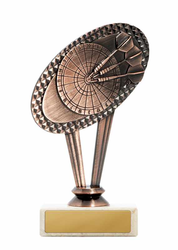 Tema delle freccette in metallo sulla base